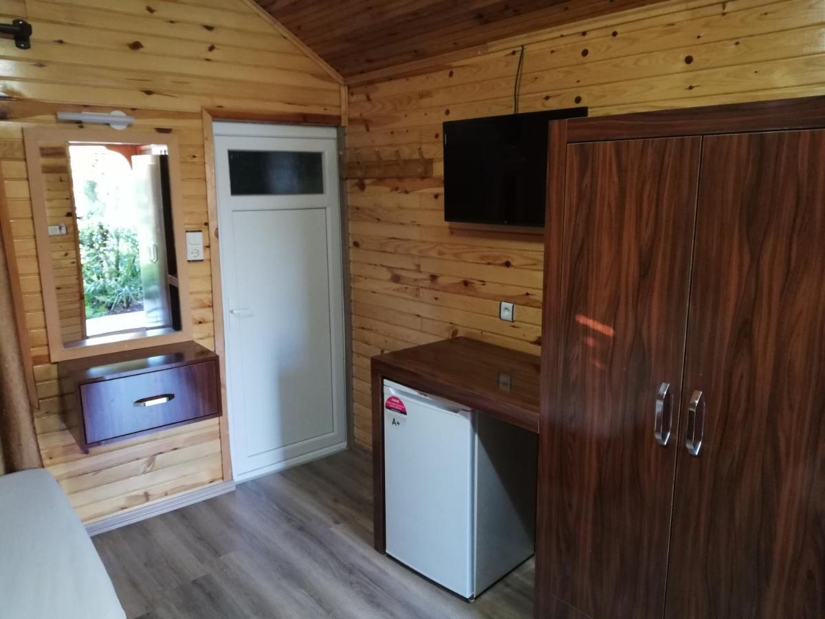 Ugur Pansiyon Bungalows Cirali Exterior photo