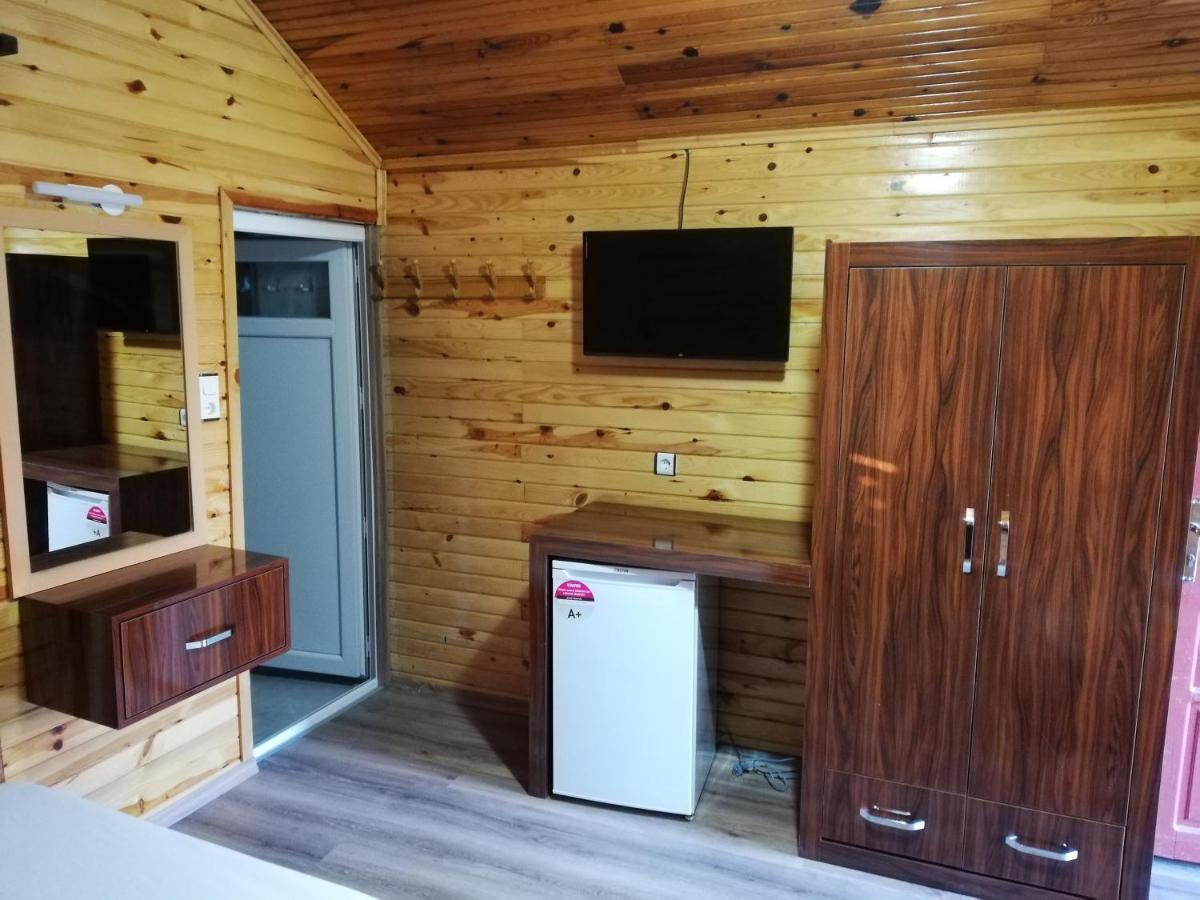 Ugur Pansiyon Bungalows Cirali Exterior photo