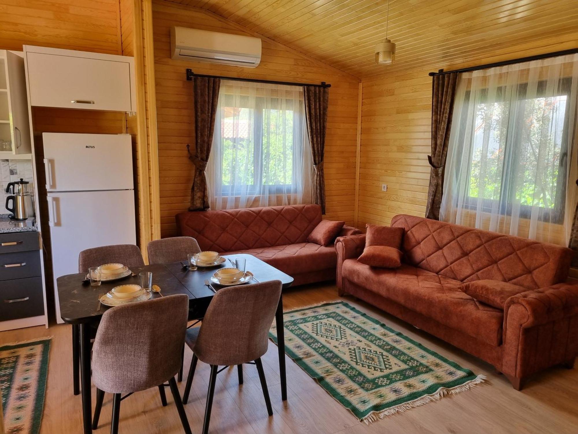 Ugur Pansiyon Bungalows Cirali Exterior photo